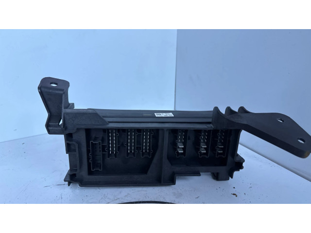   Pojistková skříňka A1645400272   Mercedes-Benz ML W164 2006