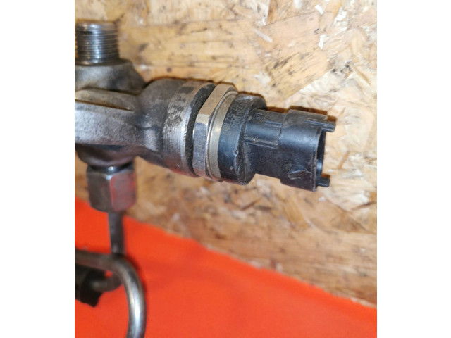 Vstřikovací lišta 55576177, 574923   Opel Astra J     