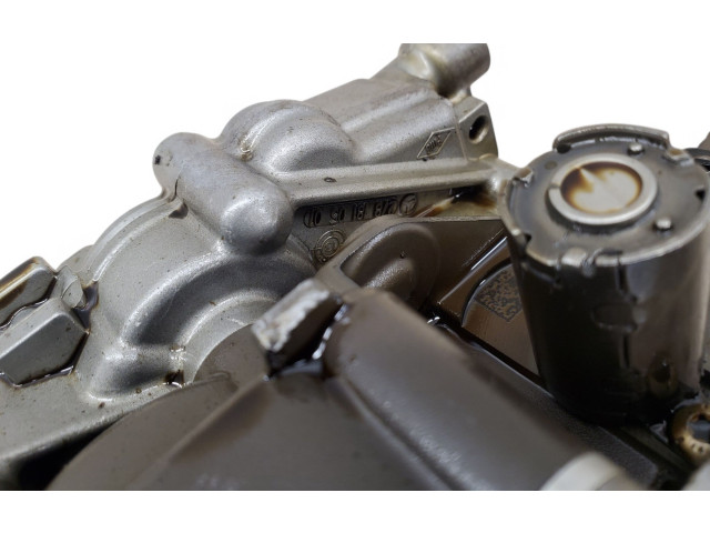 Масляный насос  M278 R2781810520, A2781810520  Mercedes-Benz GL X166 
