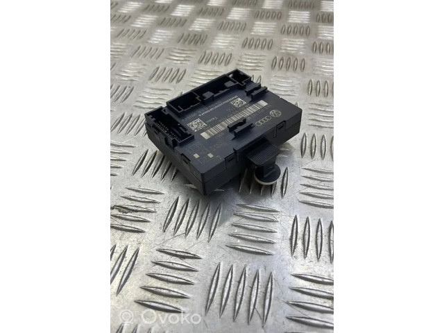Блок управления дверью 8K0959793M   Audi Q5 SQ5