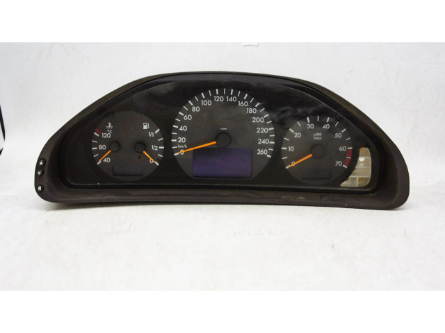 Přístrojová deska  Mercedes-Benz CLK A208 C208 2001 a2085405511, 110080063  