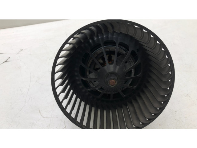 Вентилятор печки    AV6N18456DA   Ford Focus