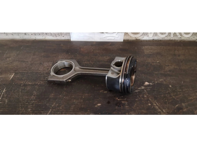  Поршень S55-B30A   BMW 4 F32 F33  