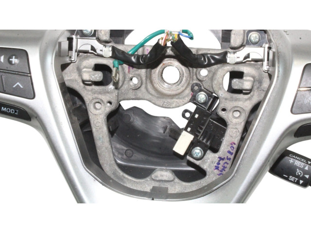 Руль Toyota Verso-S  2011 - 2016 года       