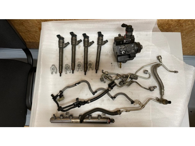 Vstřikovač 0445110546, 0445010439   Mercedes-Benz C W205  pro naftový motor 1.6  