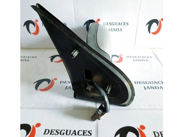 Zpětné zrcátko  levé Peugeot 106   CONSULTAR  
