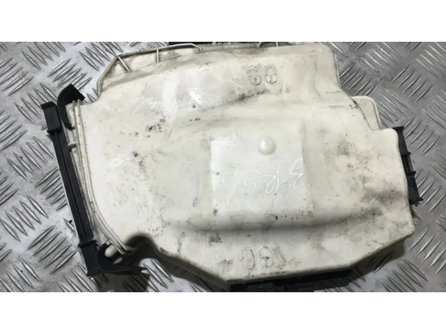   Pojistková skříňka 12907544577, 58650910   BMW 1 E81 E87 2004