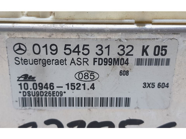 Блок управления двигателя 0195453132, 171856   Mercedes-Benz CLK A208 C208