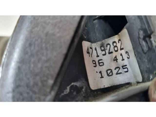Zpětné zrcátko pravé Chrysler Voyager 1994  4719282, 1025  