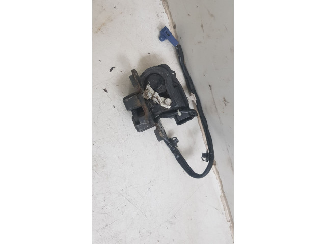 Замок багажника     Toyota Prius (XW30) 2009 - 2015 года