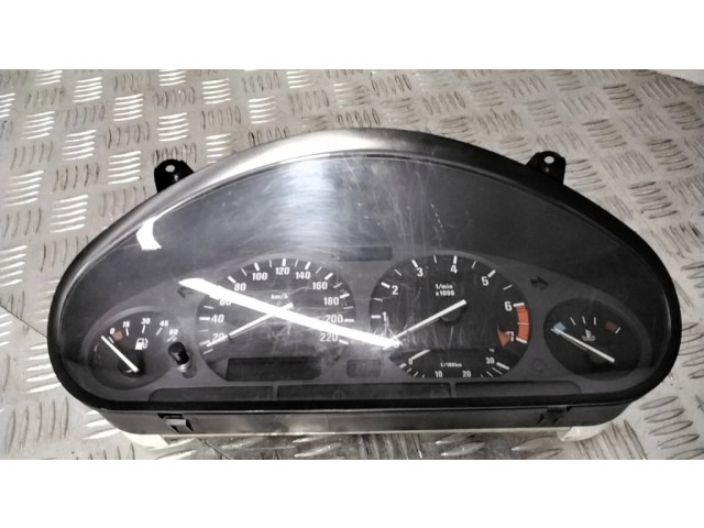 Přístrojová deska  BMW 3 E36 1995 88311217, 88311197  