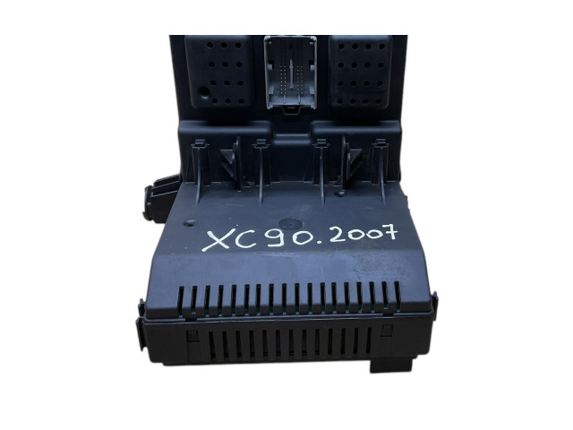   Pojistková skříňka 28062211, 30786476   Volvo XC90 2009