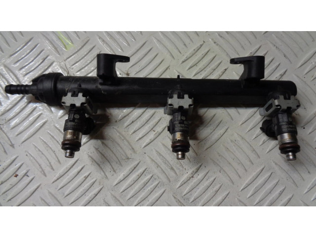 Топливная рампа 04C133313, 04C133317E   Volkswagen Up 1.0 
