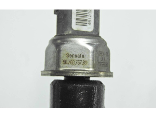 Vstřikovací lišta 9685297580-02, 130084376   Volvo V40    D4162T 