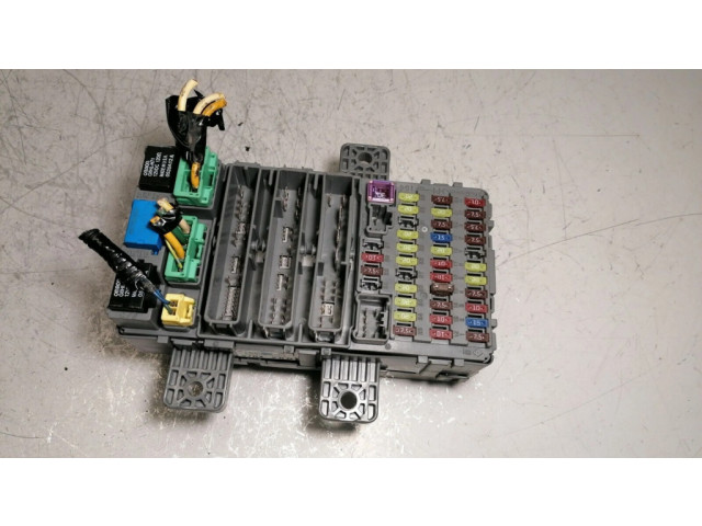 Блок предохранителей 37842RN   Honda Civic    