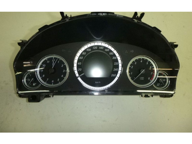 Přístrojová deska  Mercedes-Benz E AMG W212 2009 A2129004004, A2129004004  