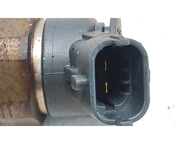 Vstřikovač 0445110566   Peugeot 2008 I  pro naftový motor 1.6 BHZ 