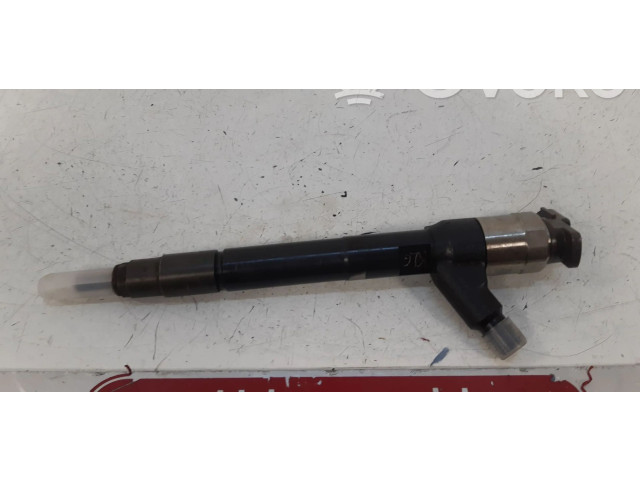 Vstřikovač 55570012, 821035   Opel Zafira C    B16DTH 