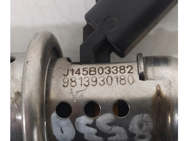 Vstřikovač 9813930180   Peugeot 3008 II    YH01 
