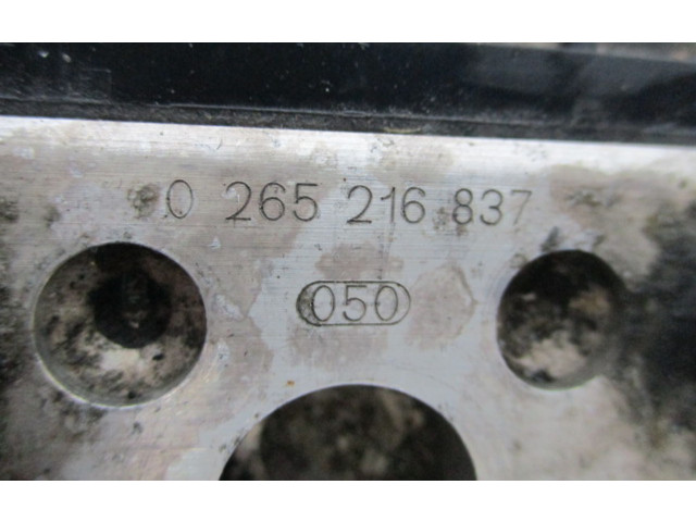 Блок АБС    Nissan  Primera  2000 - 2001 года
