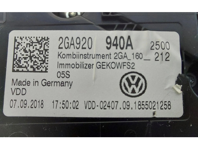 Přístrojová deska  Volkswagen T-Roc 2021 2GA920940A  