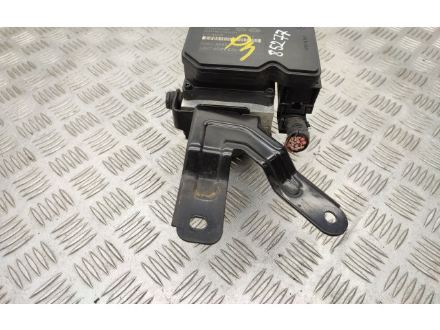 Jednotka ABS 589203Z570   Hyundai i40 2015