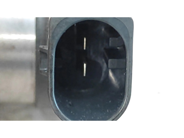 Vstřikovací lišta 851162903, 0445213026   BMW 1 F20 F21  pro naftový motor 1.5 B37D15 