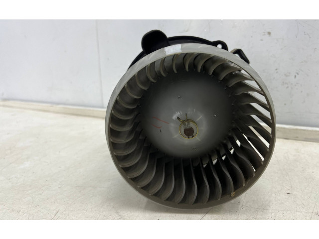 Вентилятор печки    mf016070   Mitsubishi Colt