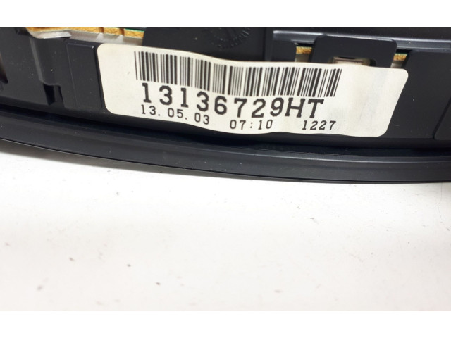 Панель приборов 13136729HT   Opel Signum       
