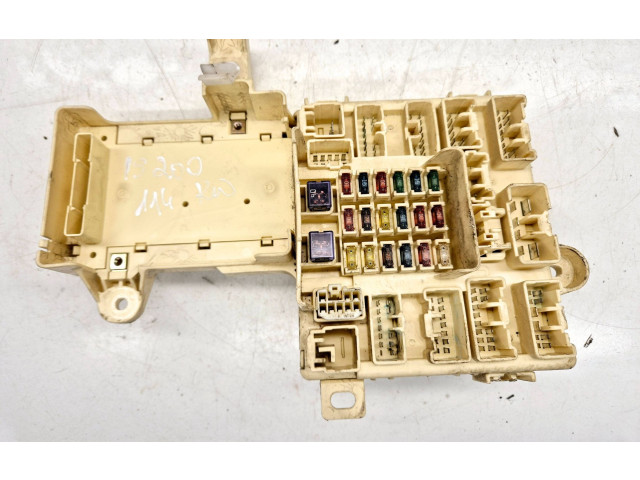 Блок комфорта 8273153021   Lexus IS 200-300   