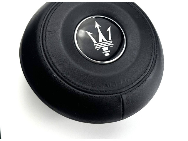 Подушка безопасности водителя    Maserati Grecale