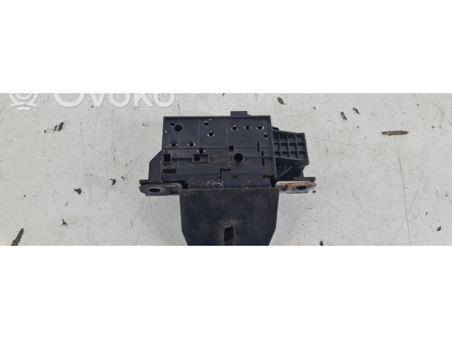 замок багажника 24441401, 495072894    Opel Signum 2003-2008 года