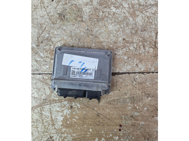 Блок управления двигателя 03D906023B, 1B0906823B   Volkswagen Fox