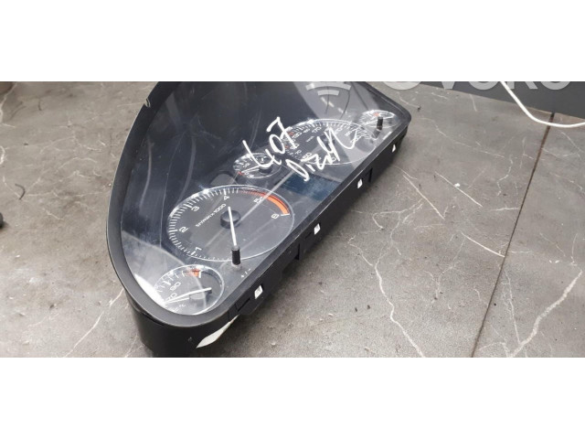 Přístrojová deska  Peugeot 407 2007 a2c53106013  