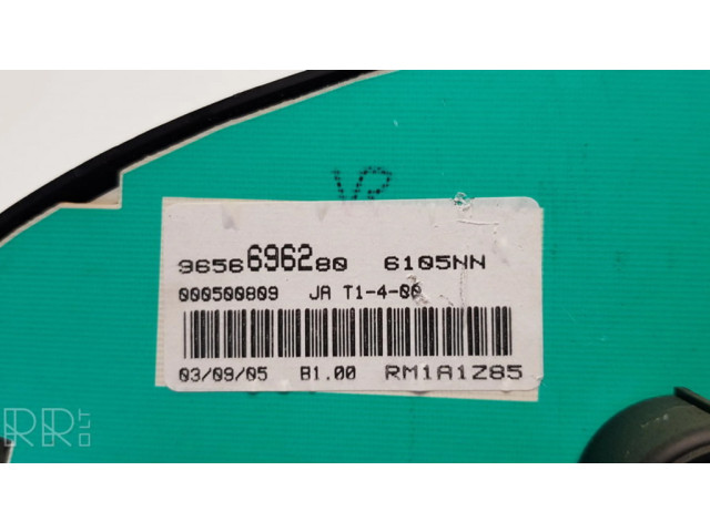 Přístrojová deska  Peugeot 206 2005 9656696280  