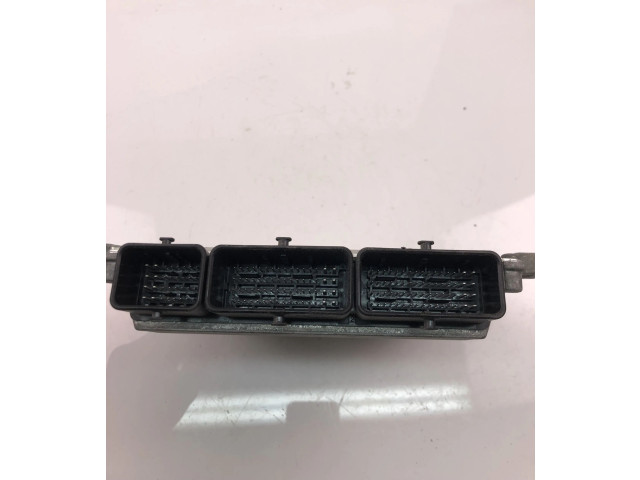 Řídící jednotka 237103368R, 237102706R   Renault Captur 2013