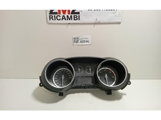 Přístrojová deska  Alfa Romeo Giulietta 2010 A2C53352738, 940A2000  