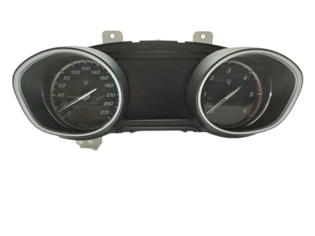 Панель приборов 670102896   Maserati Levante       