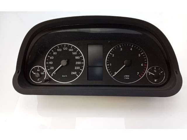 Přístrojová deska  Mercedes-Benz A W169 2011   