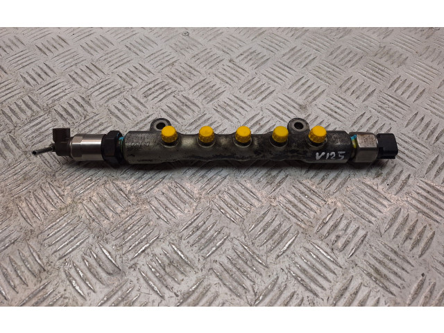 Vstřikovací lišta 238100R020, 8945860010   Toyota Corolla Verso AR10    2ADFHV 