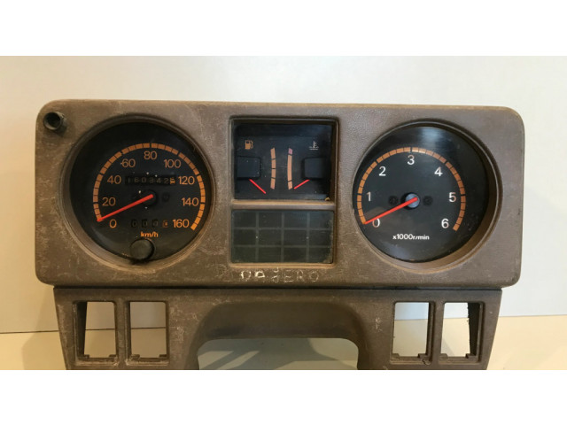 Панель приборов MB281034, 106410   Mitsubishi Pajero       