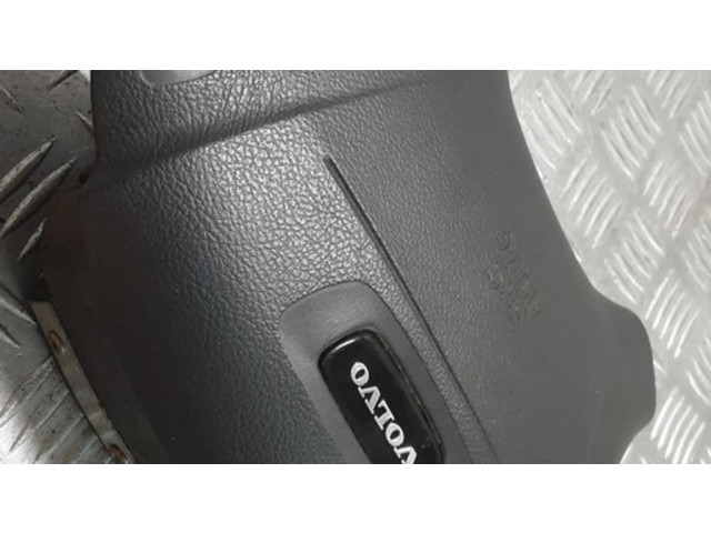 Подушка безопасности водителя 9206137   Volvo V70