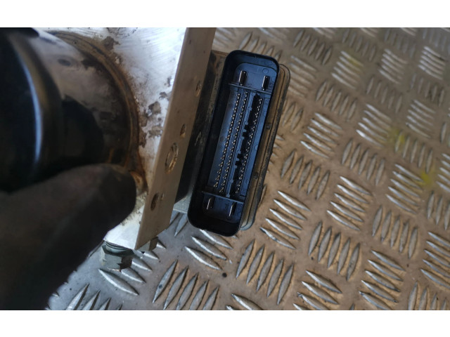 Jednotka ABS 8671224, P08671225   Volvo XC90 2004