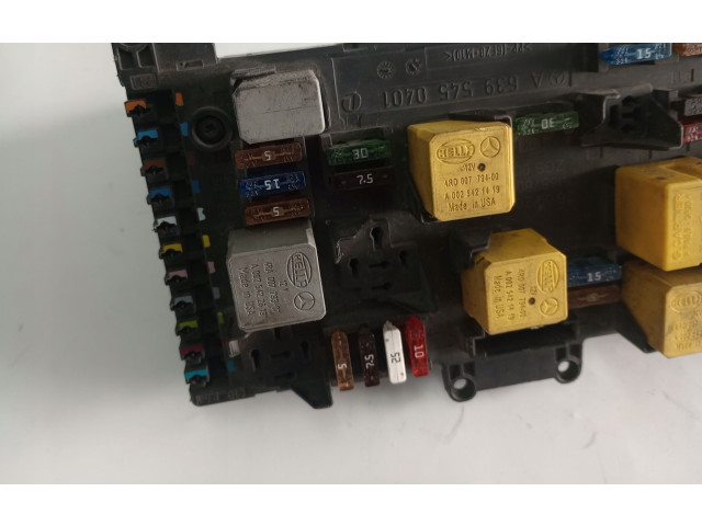   Pojistková skříňka A6395450401, 6395450301   Mercedes-Benz Vito Viano W639 2006