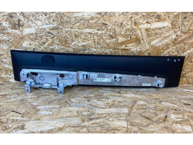 Дисплей    5A7B2D8   BMW i4