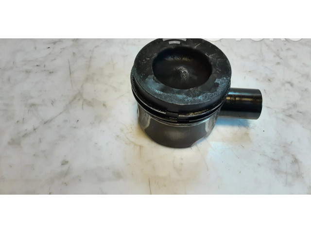 Píst 8372T, 3R2   Audi A6 S6 C7 4G     