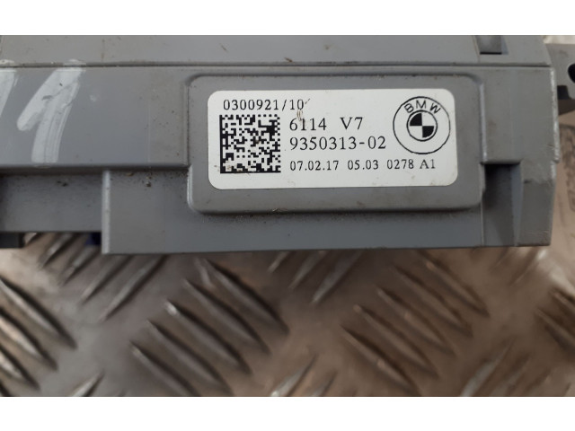 Блок предохранителей 935031302, 935031302   BMW 5 G30 G31    