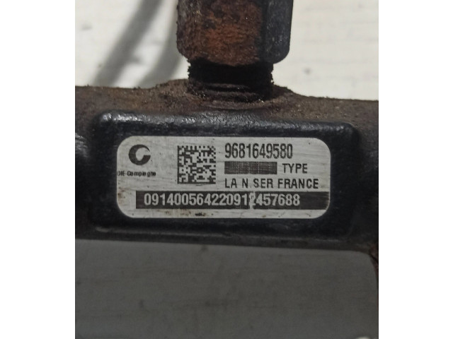 Vstřikovací lišta 9681649580, 09140056422091   Volvo S40     