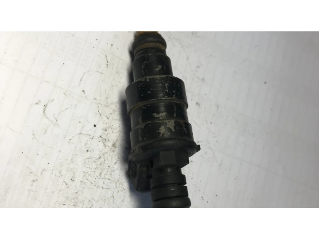 Vstřikovač 0280150209   BMW 3 E30  pro benzínový motor 0.0  