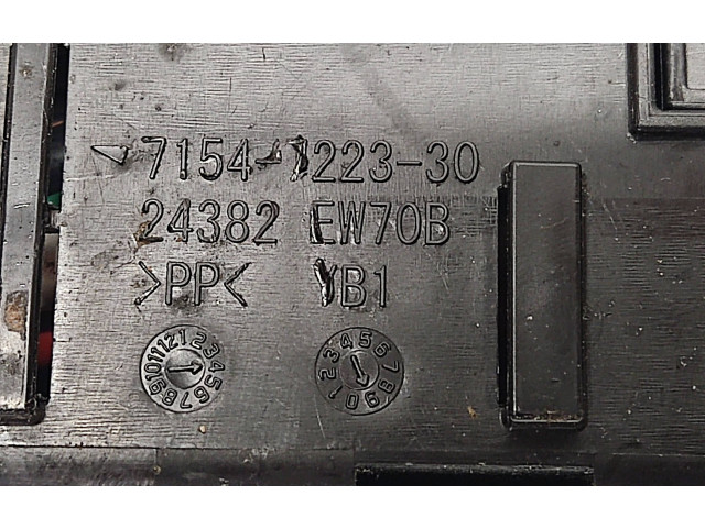   Pojistková skříňka 24382EW70B, 7154122330   Nissan Leaf II (ZE1) 2019